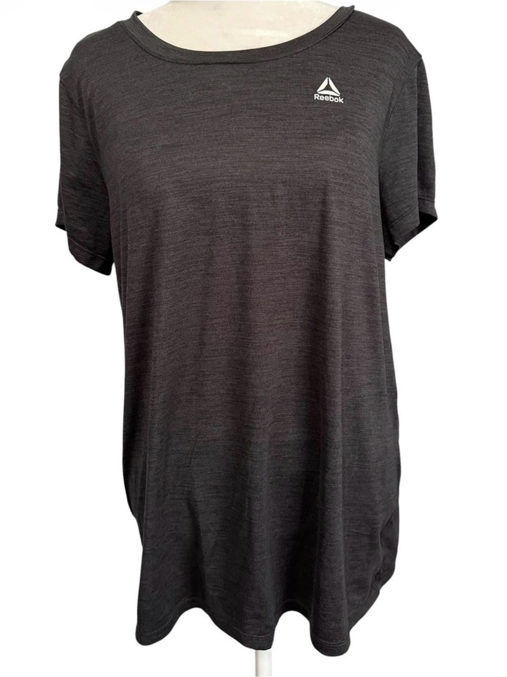 Reebok women’s black Performance T-Shirt size L/G/G
